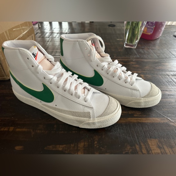 Nike Men's Blazer Mid '77 Vintage Leather Shoes White Pine Green Sail Sizes NIB - Picture 3 of 5